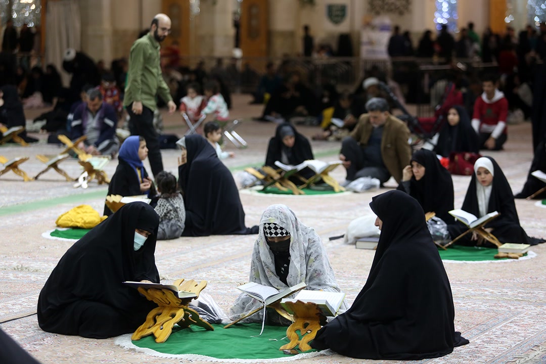 برگزاری آئین ترتیل خوانی خانوادگی در آستان مقدس حرم حضرت معصومه