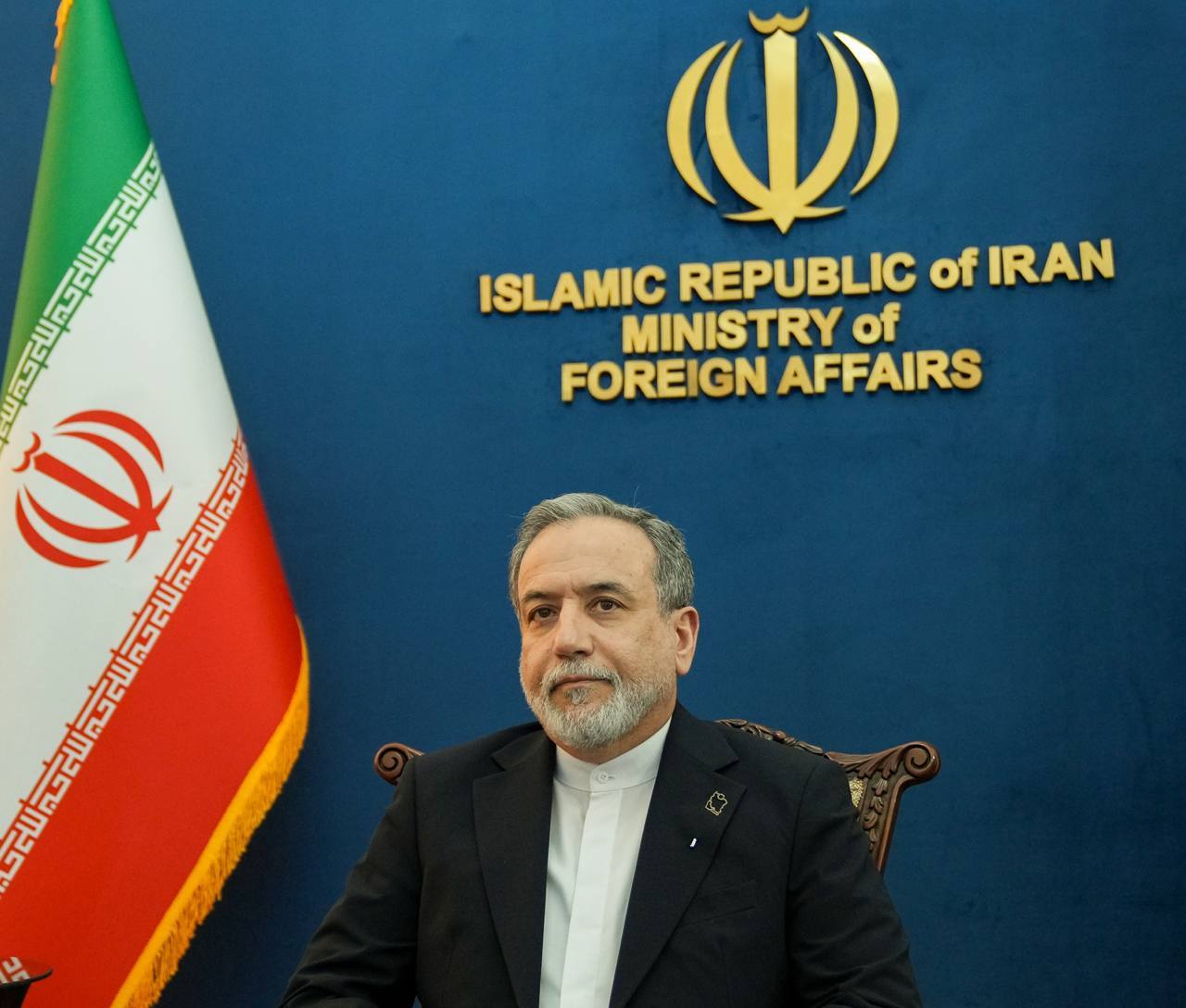  ایران برای دیپلماسی و دفاع هم زمان آماده است