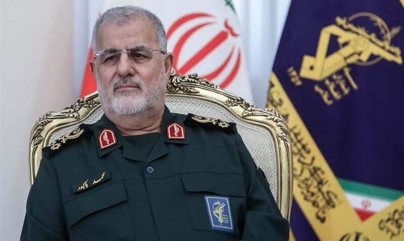 سرلشکر پاکپور: به خطای دشمن پاسخی قاطع خواهیم داد 