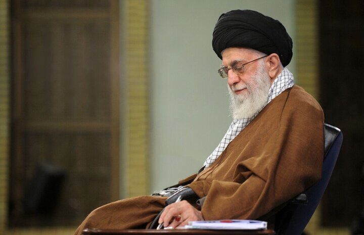 بیانیه بیش از ۱۰۰ نفر از علمای جهان اسلام در حمایت از رهبر انقلاب