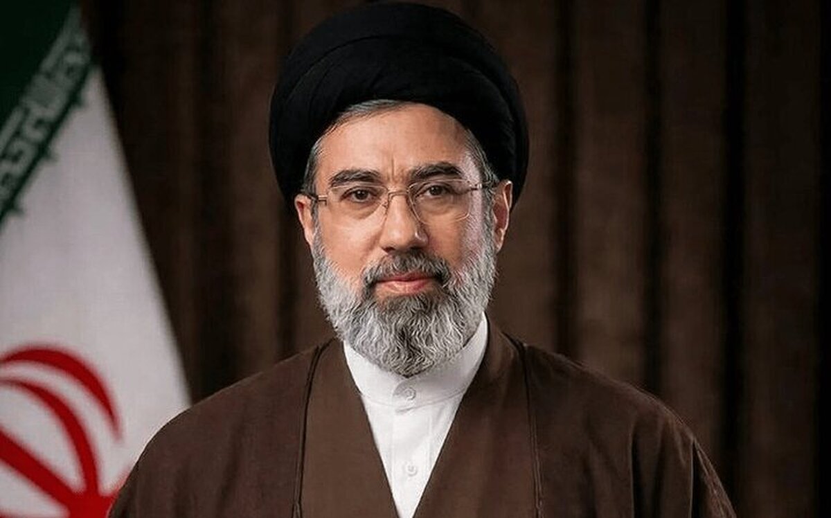 امام خامنه ای جوان: از انتقام خون شهدا صرف نظر نخواهیم کرد