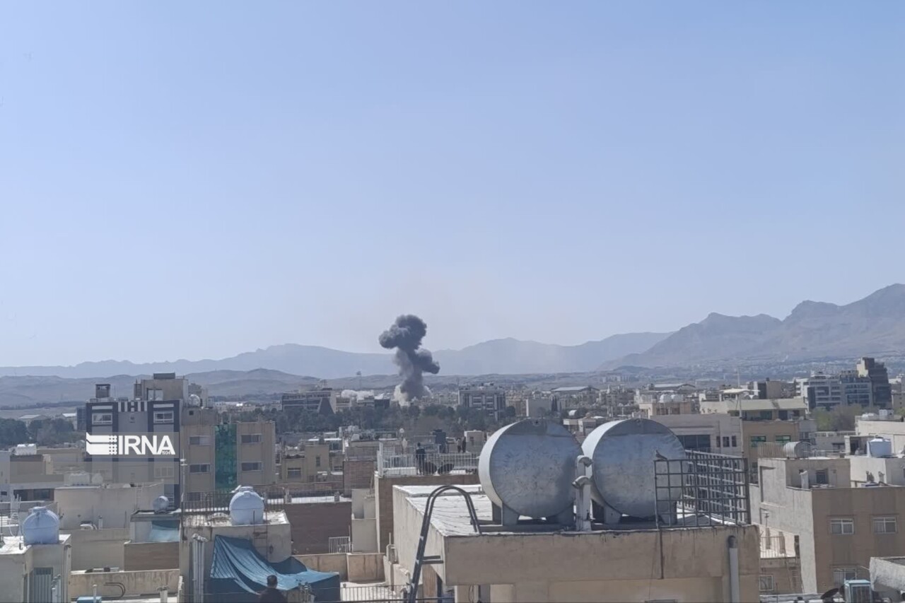 خنثی‌سازی مهمات باقی‌مانده از حملات در میناب؛ صدای انفجار شنیده می‌شود
