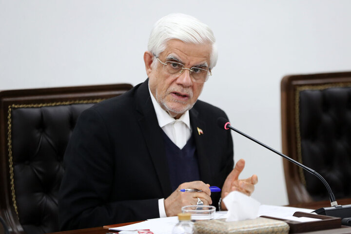  عارف: امنیت خلیج فارس، موضوع غیرقابل معامله دولت و ملت ایران است 