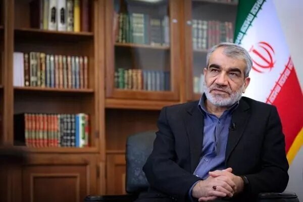 «خودساختگی» از ابتدا در وجود رهبر شهید انقلاب بود