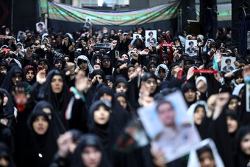 مراسم عزاداری اربعین هیأت‌های دانشجویی در جوار محل شهادت رهبر انقلاب