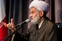 طائب: تلاش آمریکا برای تعرض جدید در تنگه هرمز ناکام ماند